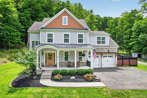 220 Bay View Ave, Cornwall On Hudson, NY, 12520-1706 | Card Image