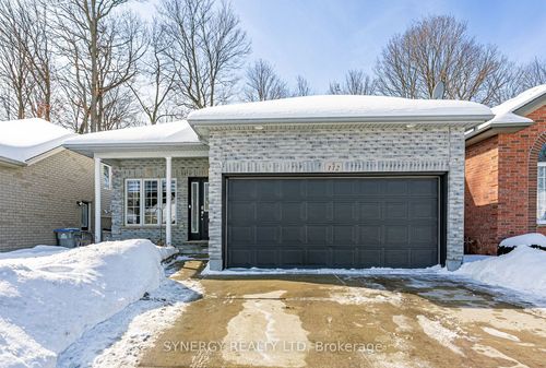 112 Ridge St, Strathroy, ON, N7G4K2 | Card Image