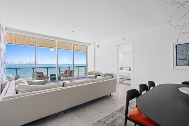 APT-1602 - 5775 Collins Ave, Condo with 2 bedrooms, 3 bathrooms and null parking in Miami Beach FL | Image 19