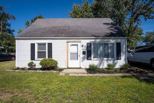 2324 Agler Rd, Columbus, OH, 43224-4606 | Card Image
