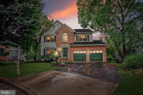 13605 Old Chatwood Pl, CHANTILLY, VA, 20151-3371 | Card Image