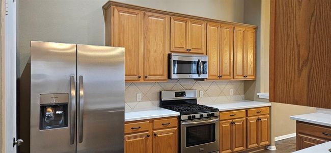 18007 Melissa Springs Dr, House other with 3 bedrooms, 2 bathrooms and 2 parking in Tomball TX | Image 11