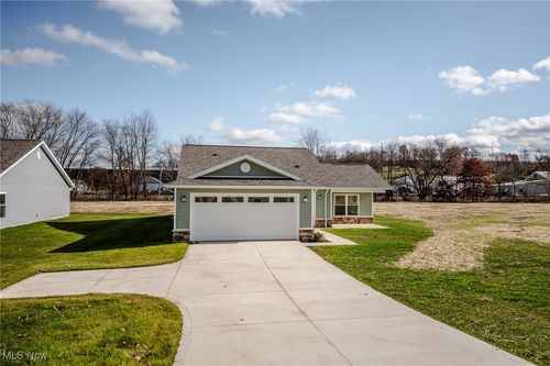 127 Buena Vista St, Baltic, OH, 43804-2505 | Card Image