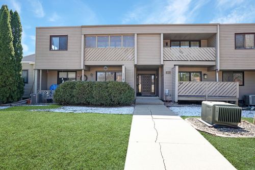 12-1114 Prairie Meadow Ct, Waterloo, IA, 50701-4838 | Card Image