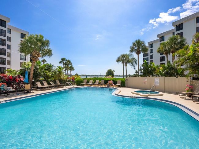 APT-104 - 8701 Midnight Pass Rd, Condo with 2 bedrooms, 2 bathrooms and null parking in SARASOTA FL | Image 32