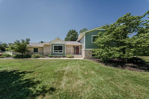 7532 Dell Rd, Saline, MI, 48176-9825 | Card Image