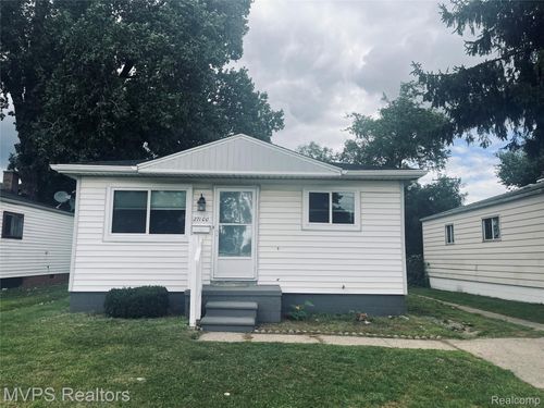 27100 Winslow Ave, Warren, MI, 48092-3999 | Card Image