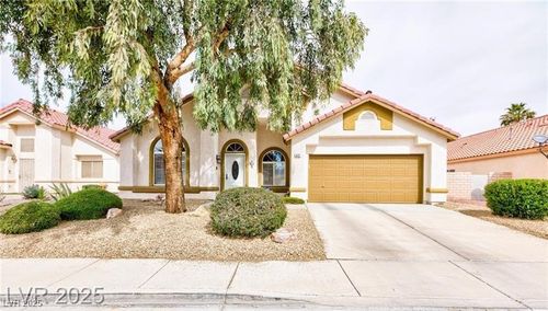672 Hitchen Post Dr, Henderson, NV, 89011-1899 | Card Image