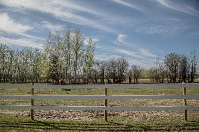 19125 Township Road 1104, House other with 5 bedrooms, 3 bathrooms and 10 parking in High Level AB | Image 47
