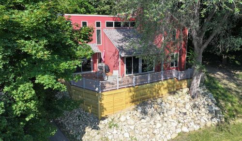 24425 County Road 17, Winona, MN, 55987-5493 | Card Image