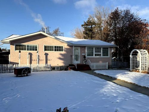 21 Freemont Close, Red Deer, AB, T4N4Y5 | Card Image