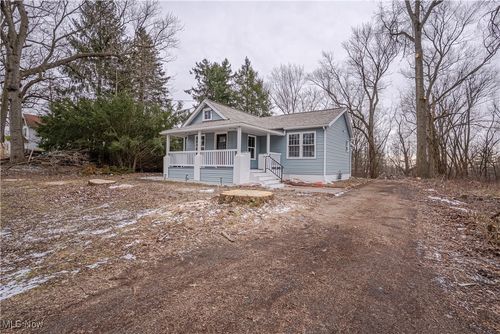 3343 Lawnview Ave, Lowellville, OH, 44436-9717 | Card Image