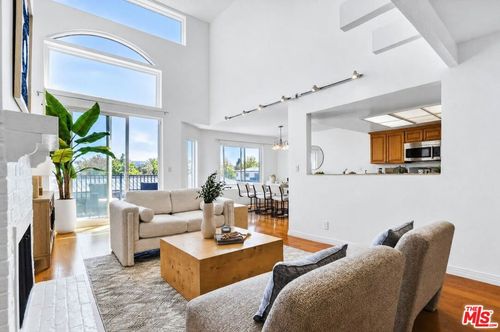 401-2677 Centinela Avenue, Santa Monica, CA, 90405 | Card Image