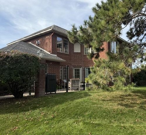 1908 Hunter Hill Rd, HUDSON, WI, 54016-5832 | Card Image