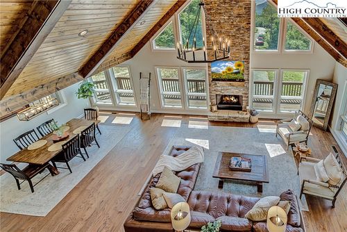 94 Silver Fox Rdg, Beech Mountain, NC, 28604-6660 | Card Image