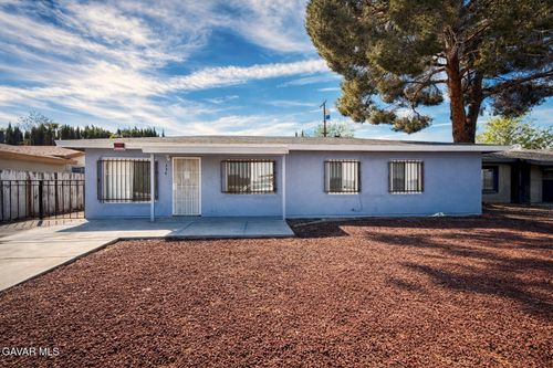 356 E Kettering St, Lancaster, CA, 93535 | Card Image