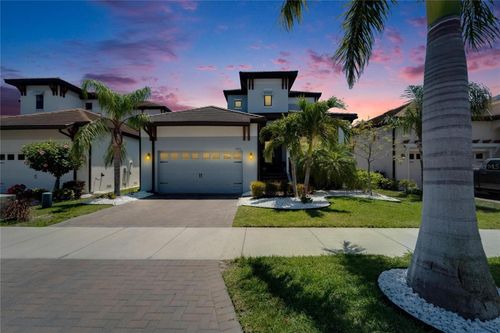 1025 Seagrape Dr, RUSKIN, FL, 33570-3057 | Card Image