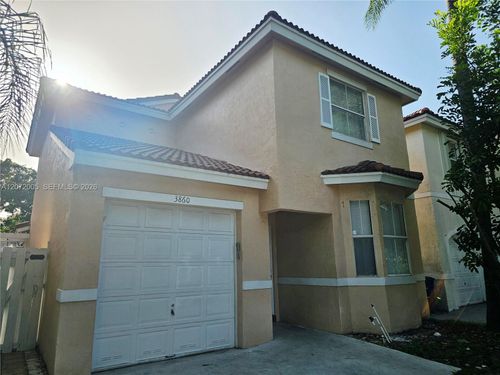 3860 Tree Tops Rd, Hollywood, FL, 33026-1163 | Card Image