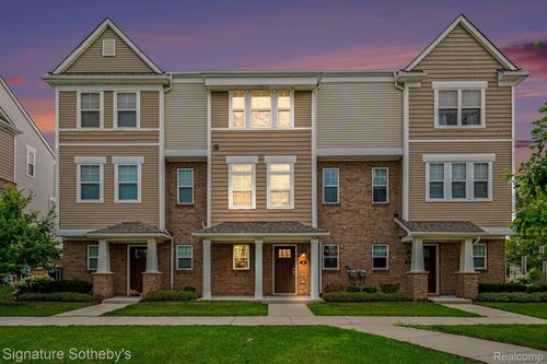 40-2500 Normandy Road, Royal Oak, MI, 48073 | Card Image