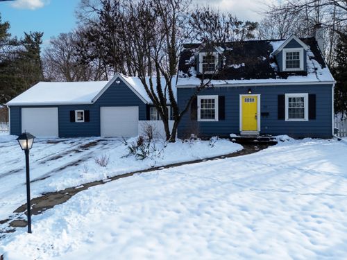 737 Whitcomb Street, Kalamazoo, MI, 49008 | Card Image