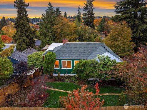 6833 47th Avenue Ne, Seattle, WA, 98115 | Card Image