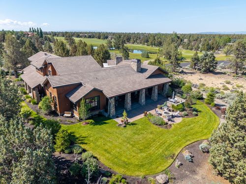 22884 Moss Rock Dr, Bend, OR, 97701-0125 | Card Image