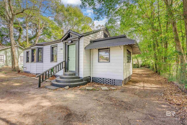 Front Of Structure | Image 36