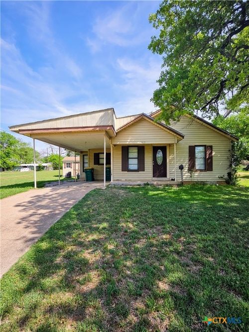 105 E Leon Street, Gatesville, TX, 76528 | Card Image