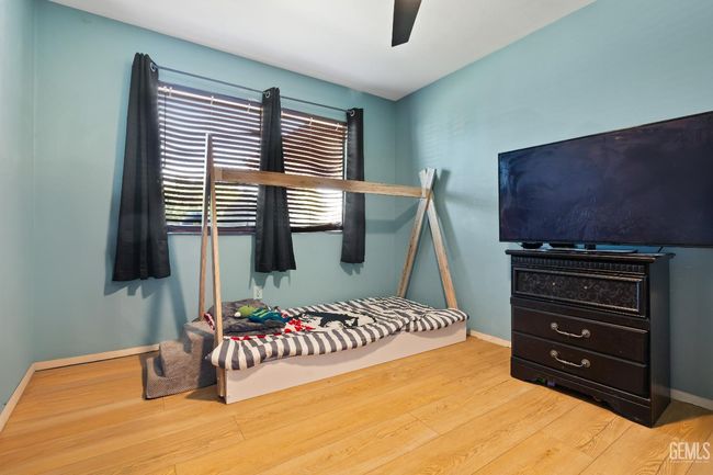 1125 Rose Ave, House other with 3 bedrooms, 2 bathrooms and null parking in Shafter CA | Image 5