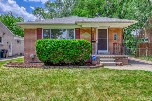 24641 Ridgedale St, Oak Park, MI, 48237-1451 | Card Image