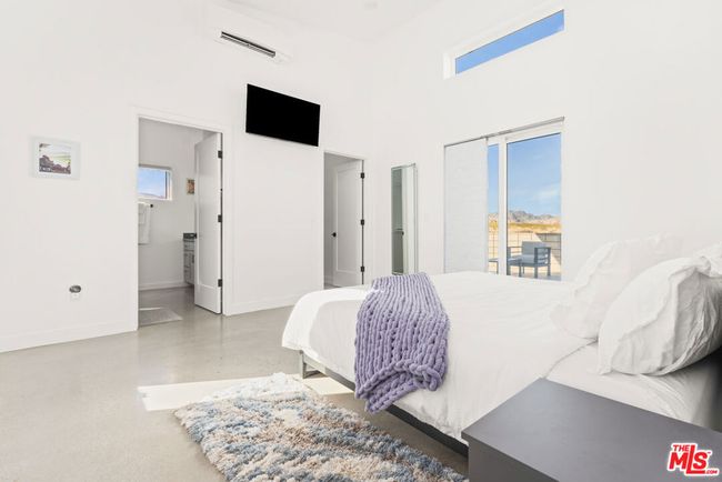 6655 Cascade Rd, House other with 3 bedrooms, 2 bathrooms and 8 parking in Joshua Tree CA | Image 16