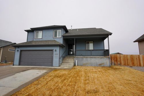 1820 Zuni Trl, Bar Nunn, WY, 82601-6467 | Card Image