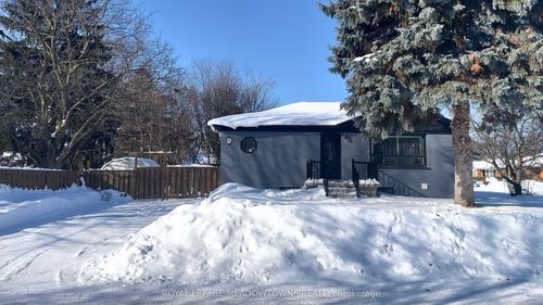 bsmt-4 Keats Ave, Georgetown, ON, L7G1T4 | Card Image