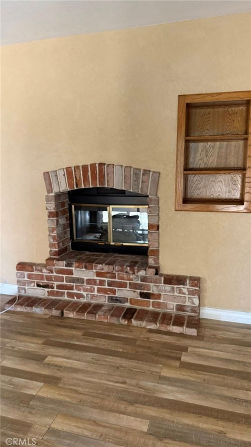 19305 Oneida Rd, Apple Valley, CA, 92307-5153 | Card Image