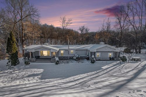 2348 Segwun Ave Se, Lowell, MI, 49331-9510 | Card Image