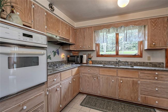 204 Bashforth Dr, House other with 3 bedrooms, 2 bathrooms and 1 parking in Jeannette PA | Image 13