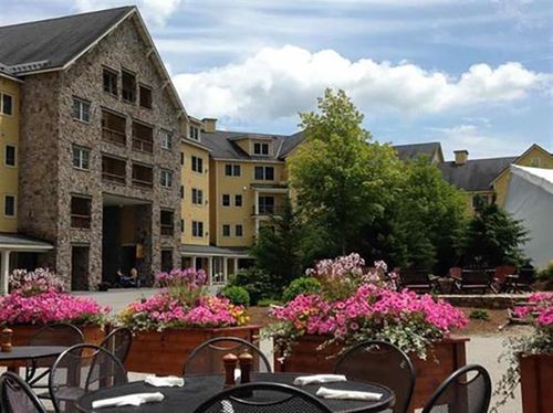 335/337 Qtr. I V Jackson Gore Inn, Ludlow, VT, 05149 | Card Image