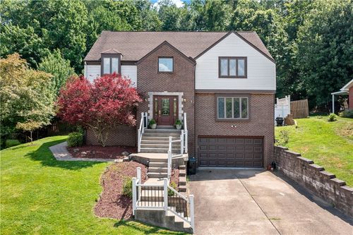 104 Oakwood Dr, Jefferson Hills, PA, 15025-3041 | Card Image