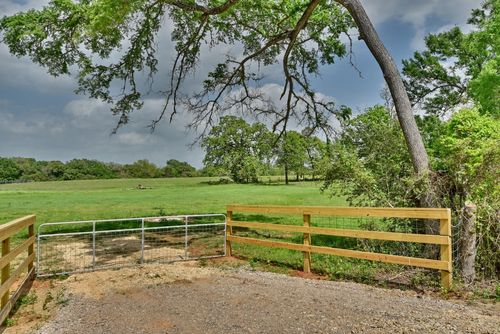 7664 Fm 141, Dime Box, TX, 77853-5036 | Card Image