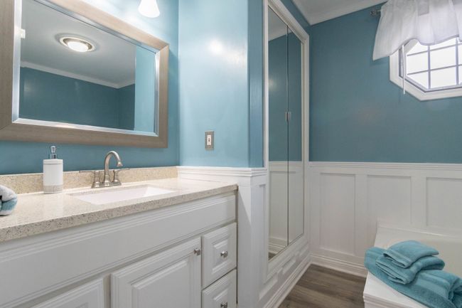 2142 Hawthorne Ln, House other with 3 bedrooms, 2 bathrooms and 12 parking in WAUKEGAN IL | Image 14