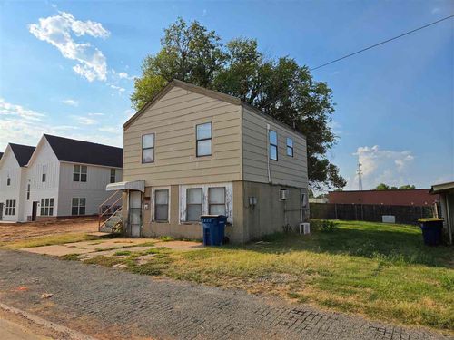 116 -116 1/2 W Matthews Avenue, Stillwater, OK, 74075-1111 | Card Image