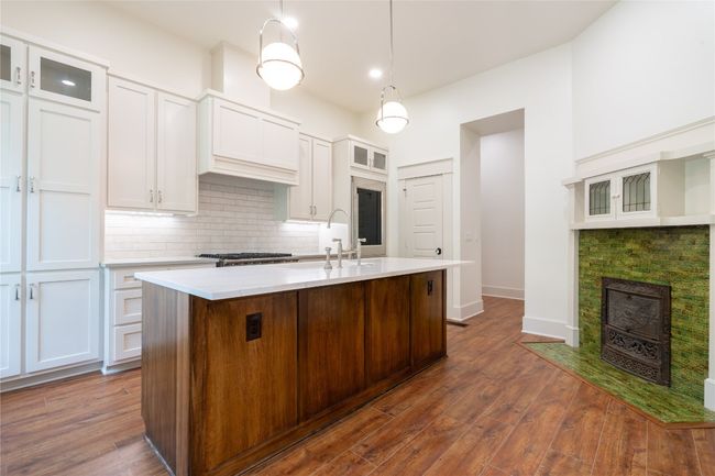 1605 S Main St, House other with 3 bedrooms, 4 bathrooms and 5 parking in Georgetown TX | Image 9