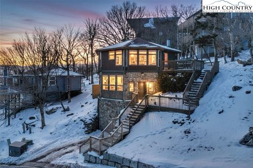 109 Skiloft Rd, Beech Mountain, NC, 28604-8184 | Card Image