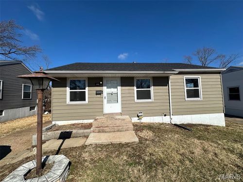 345 Lancashire Rd, Saint Louis, MO, 63137-4015 | Card Image
