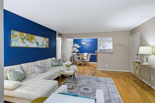 3069 Chastain Park Ct Ne, Atlanta, GA, 30342-3255 | Card Image