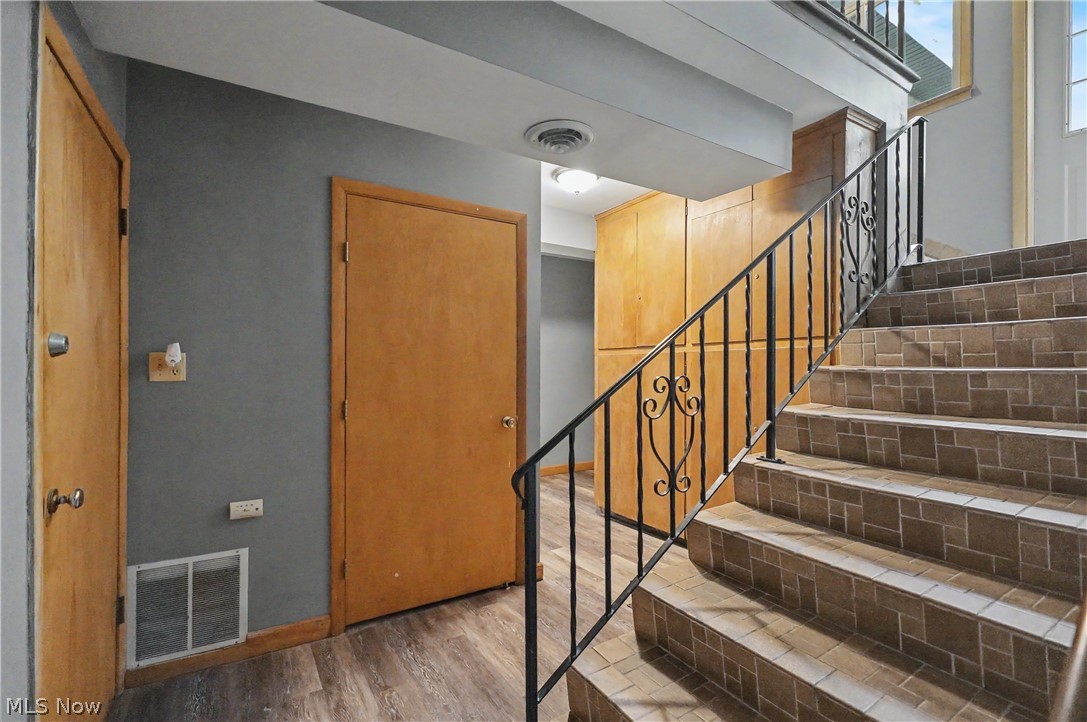 Commercial Sale in Cuyahoga Falls 5