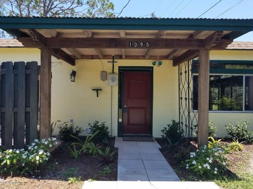 1095 Newfound Harbor Dr, MERRITT ISLAND, FL, 32952-2759 | Card Image