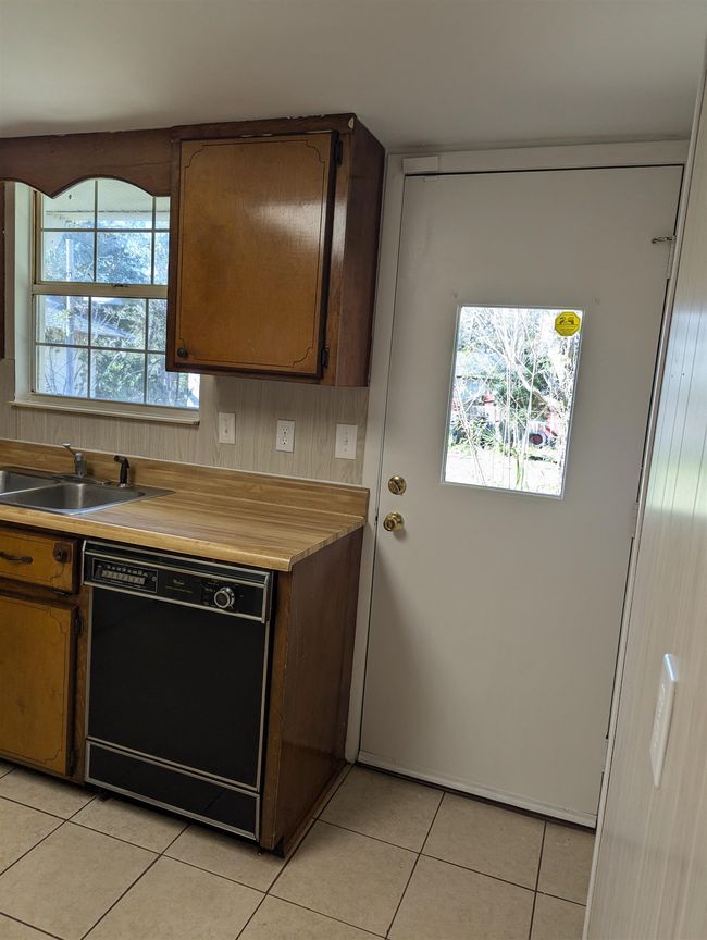 614 W Leon St, House other with 3 bedrooms, 1 bathrooms and null parking in Perry FL | Image 15