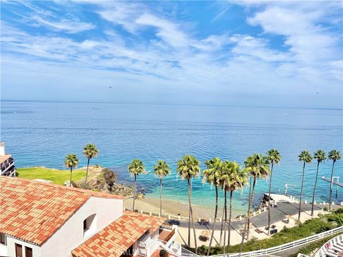 36 Camino De Flores, Avalon, CA, 90704-2822 | Card Image