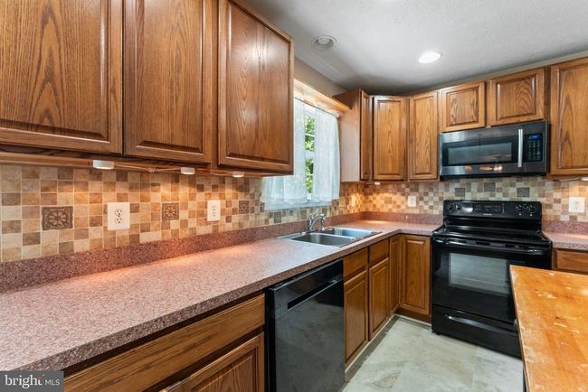 135 Hobbs Hole Ln, House other with 4 bedrooms, 3 bathrooms and null parking in Tappahannock VA | Image 11